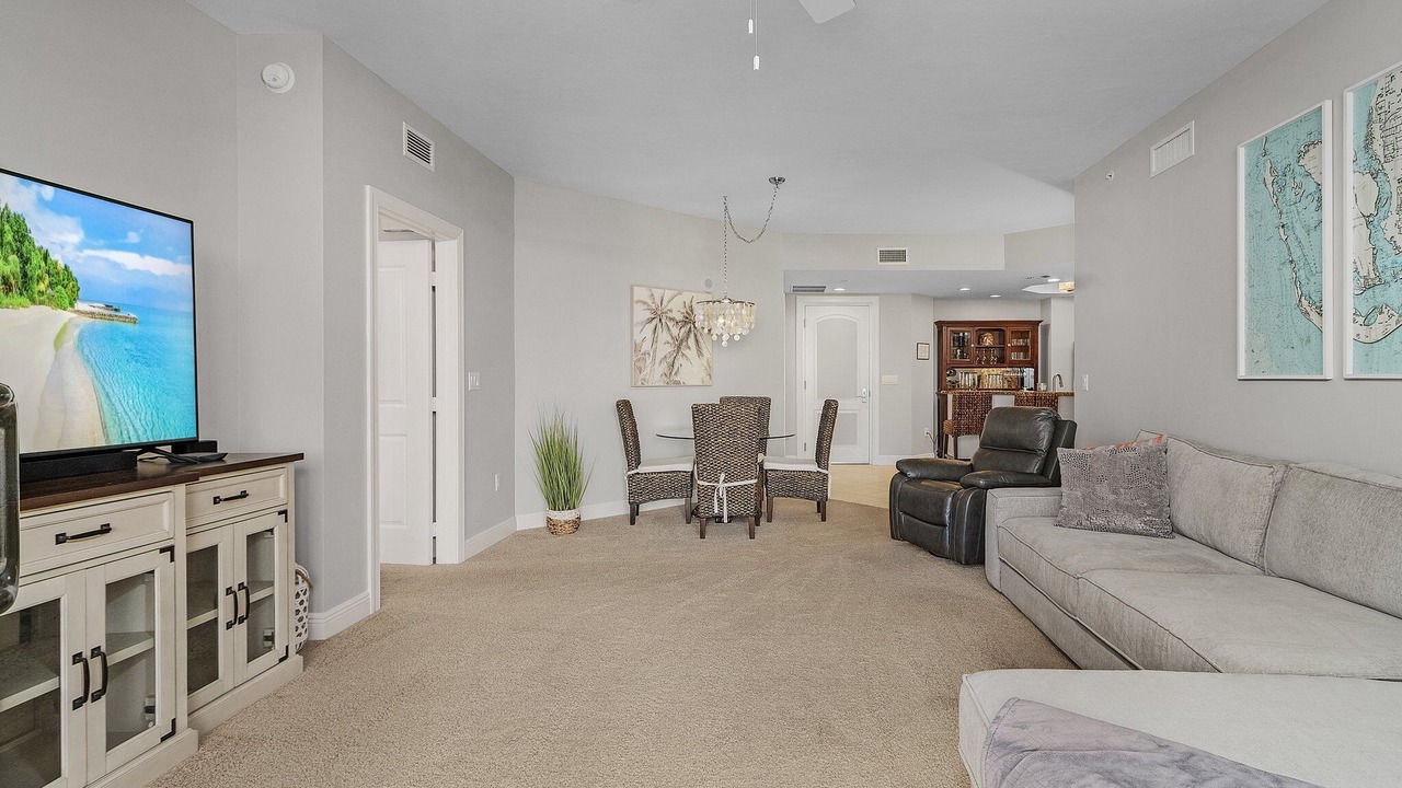 Photo of Livingroom in Cape Harbour