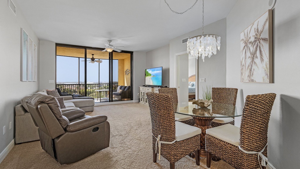 Photo of Livingroom in Cape Harbour