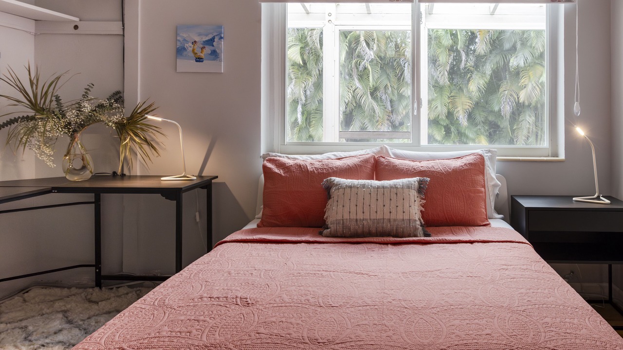 Photo of Bedroom in Biscayne Park