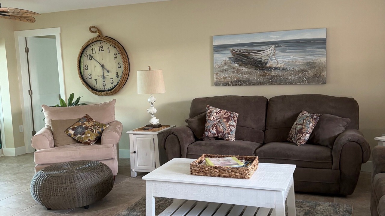 Photo of Livingroom in Gulf Harbors