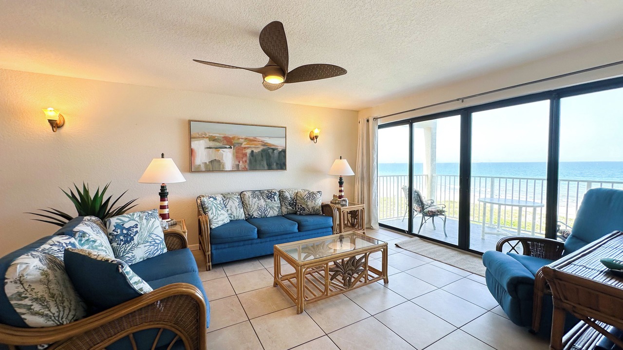 Photo of Livingroom in Cocoa Beach
