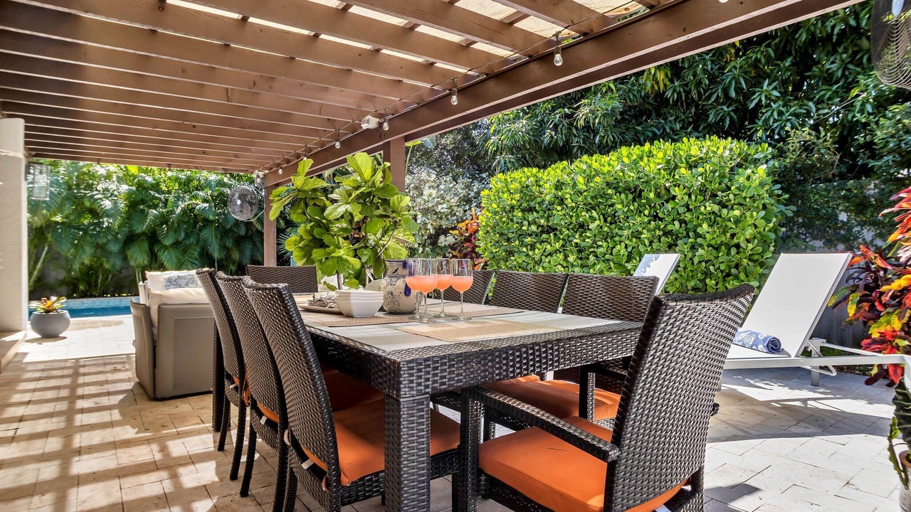 Photo of Outdoor in Dolphin Isles