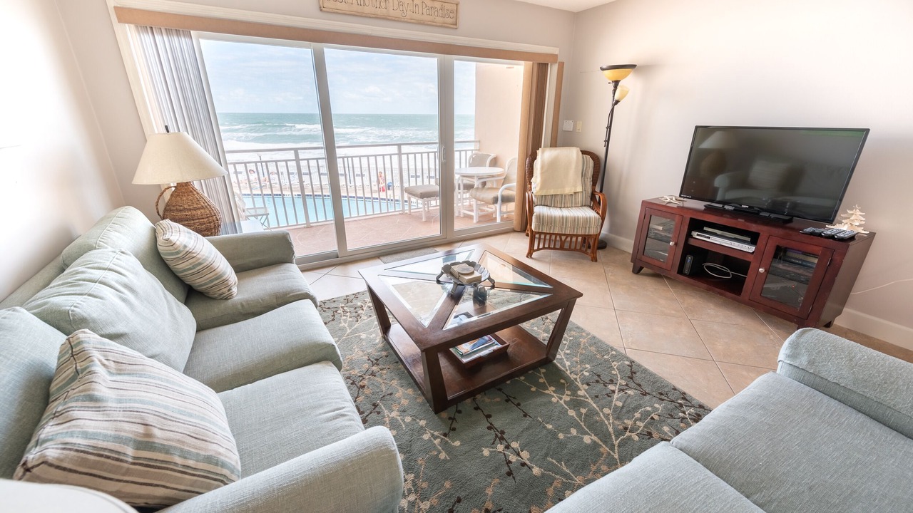 Photo of Livingroom in Satellite Beach
