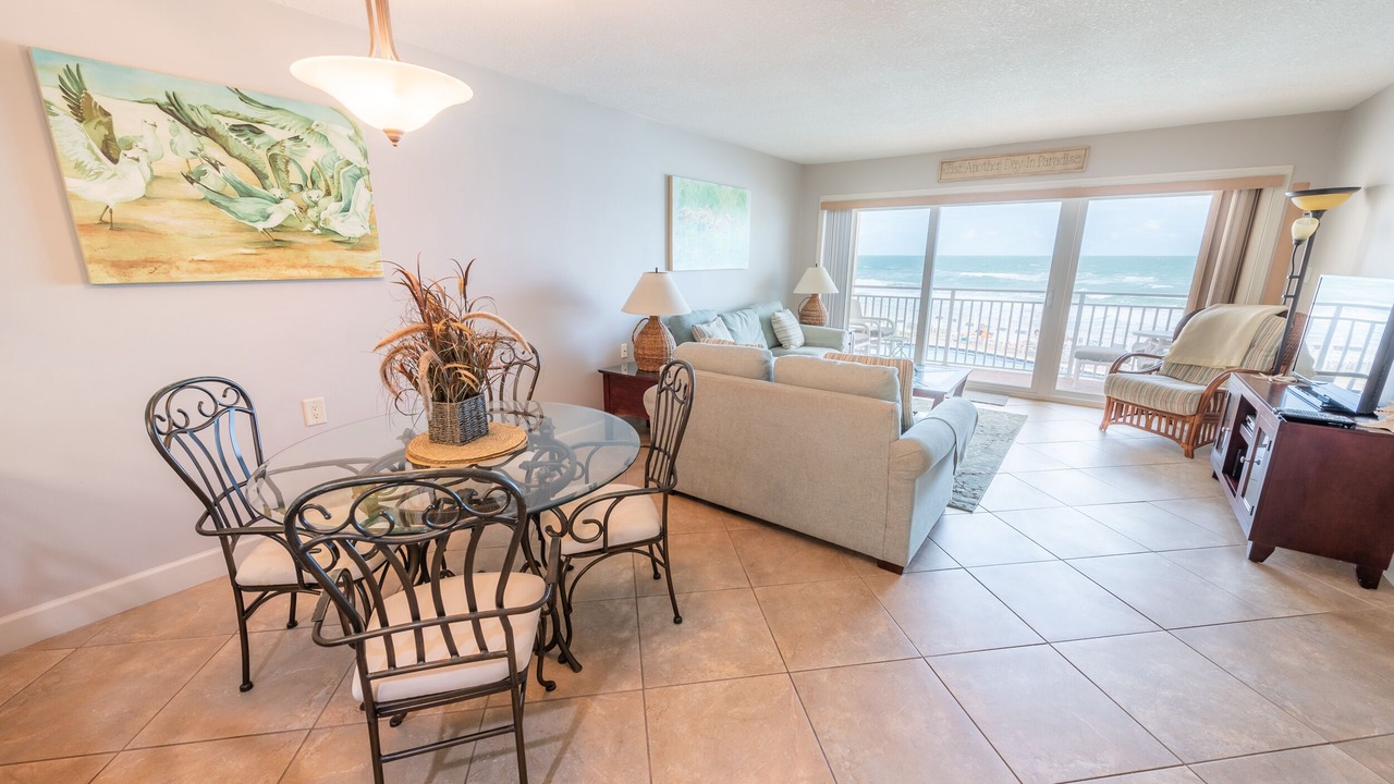 Photo of Livingroom in Satellite Beach