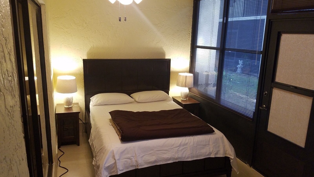 Photo of Bedroom in Deerfield Beach