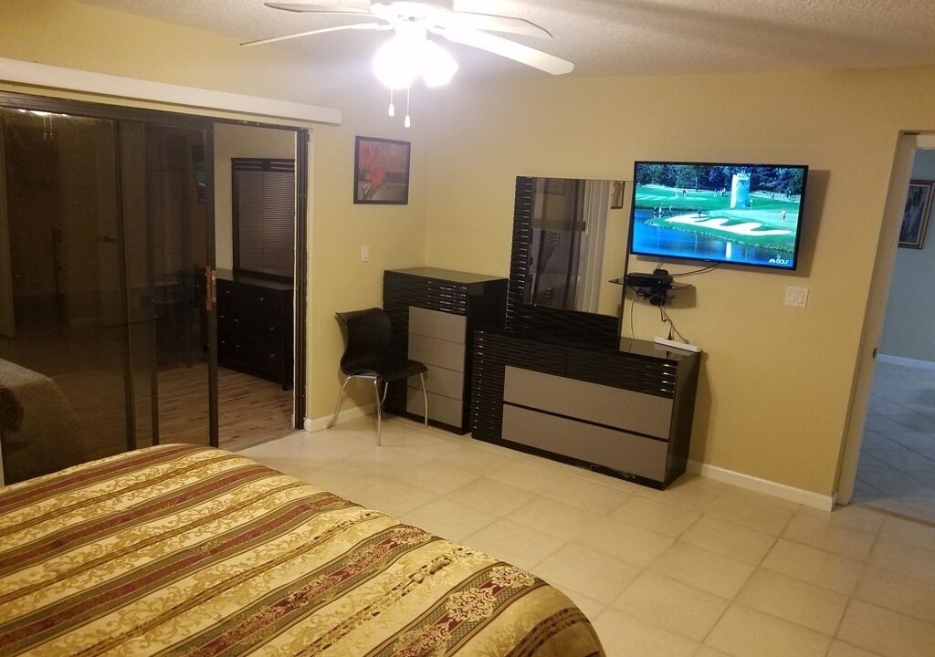 Photo of Bedroom in Deerfield Beach
