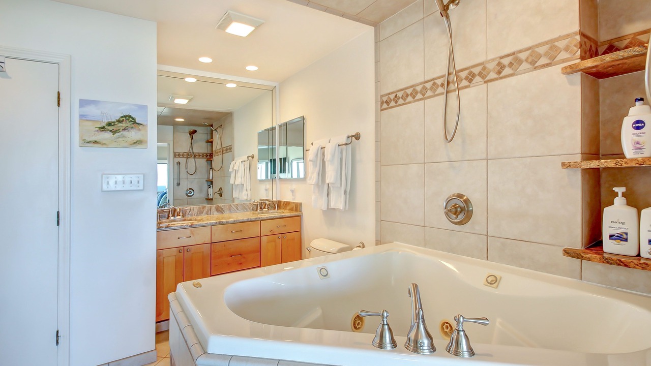 Photo of Bathroom in Amelia City