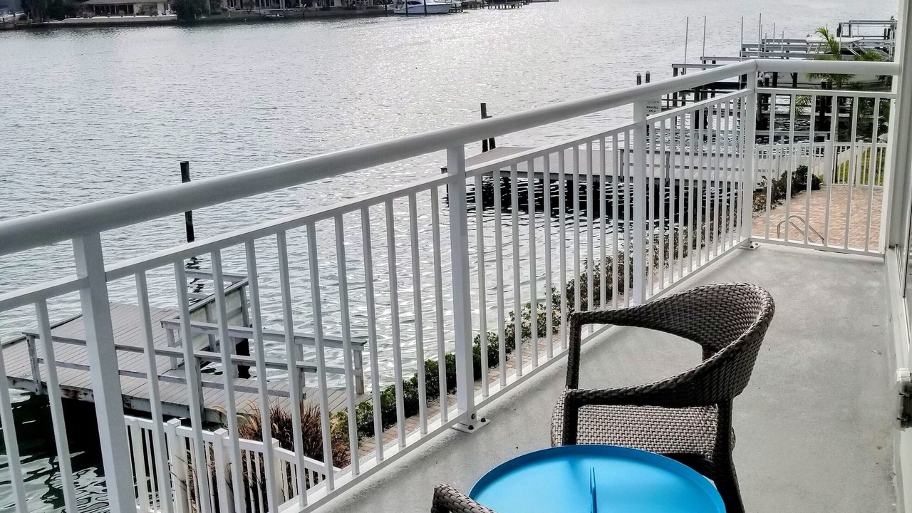 Photo of Patio Balcony in Treasure Island