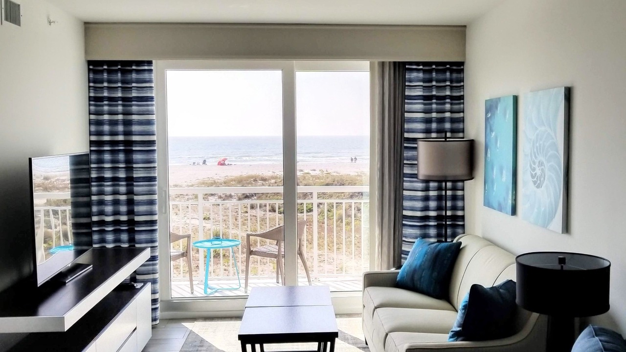 Photo of Livingroom in Treasure Island