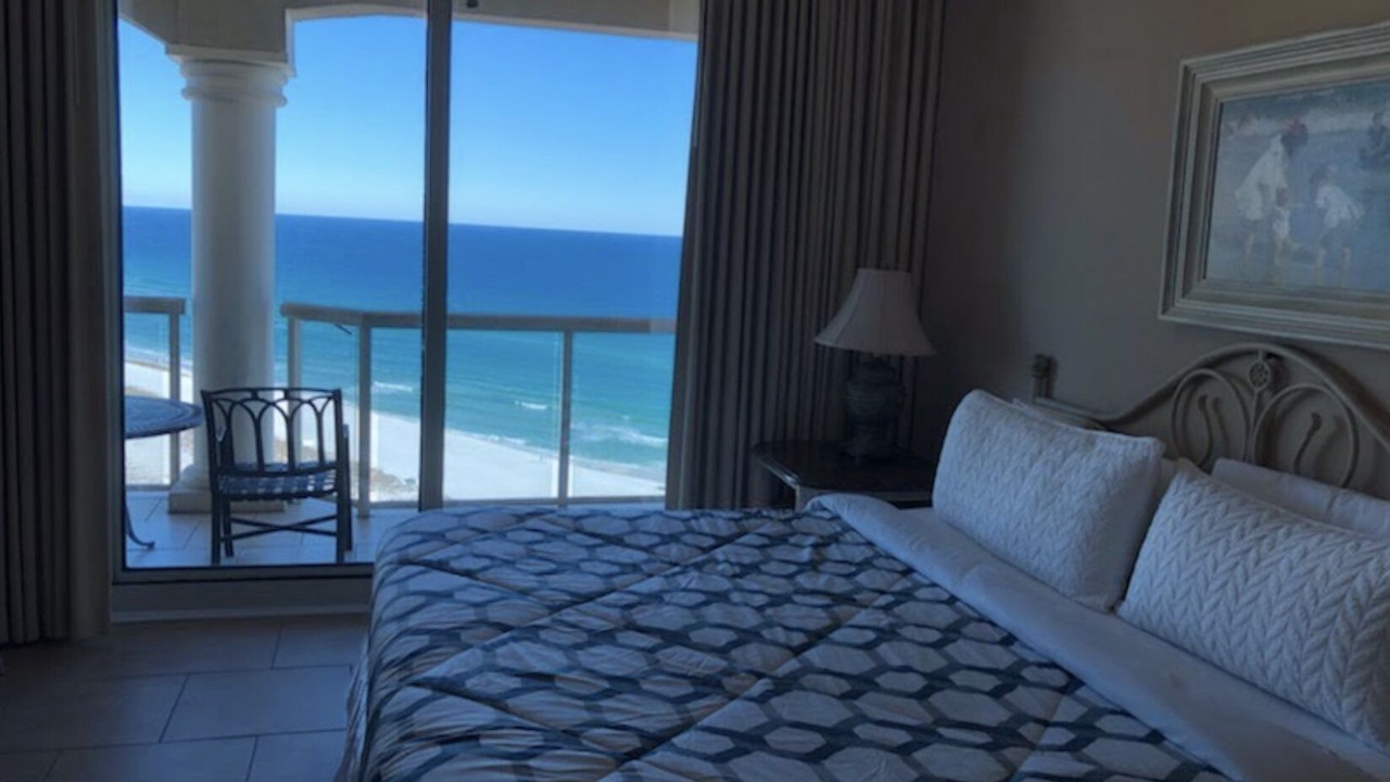 Photo of Bedroom in Pensacola Beach