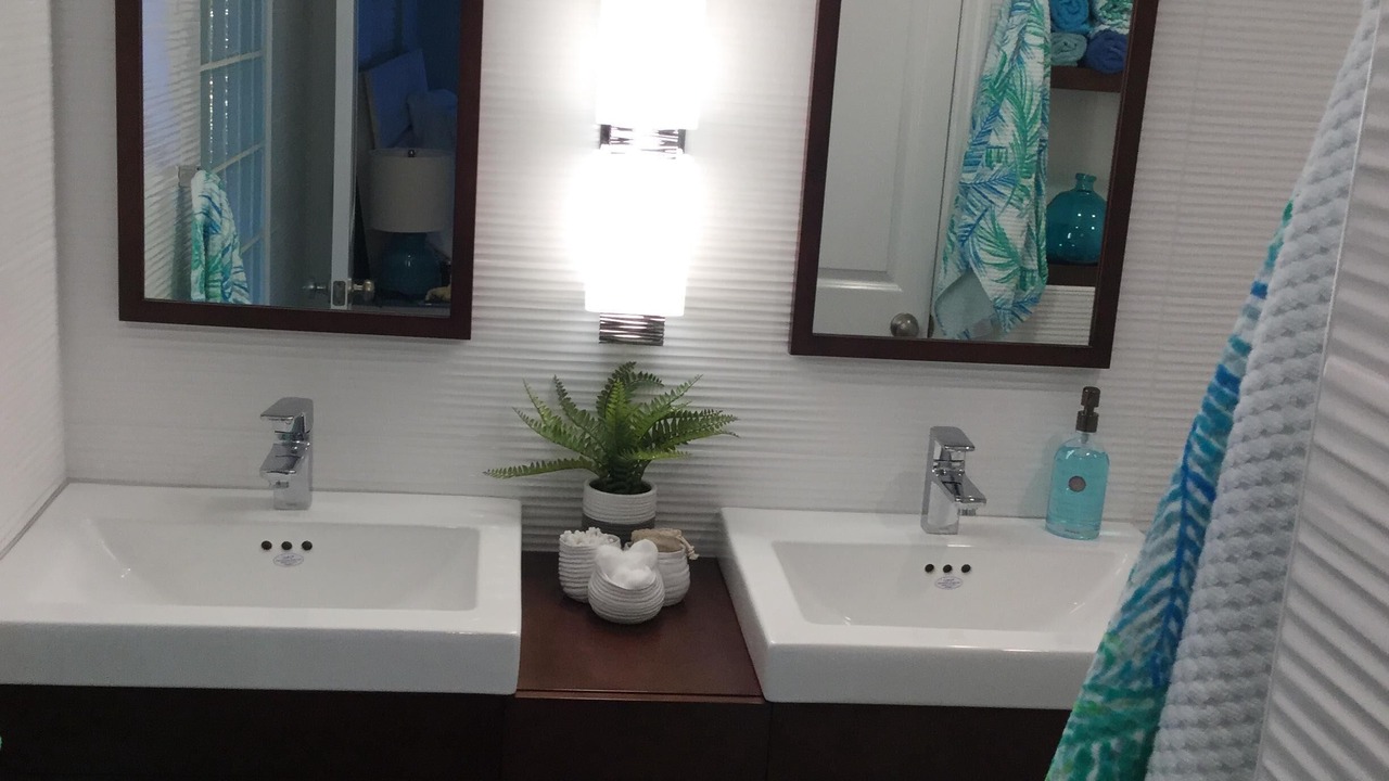 Photo of Bathroom in Isles of Capri
