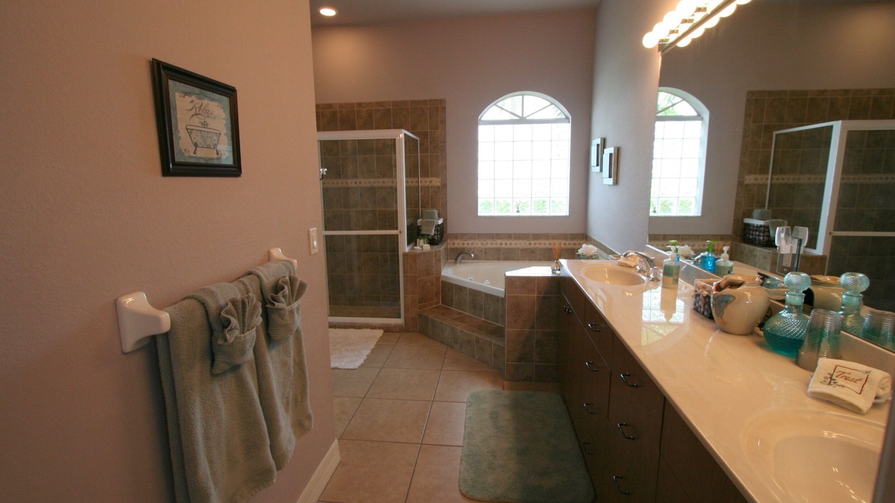 Photo of Bathroom in Cape Coral