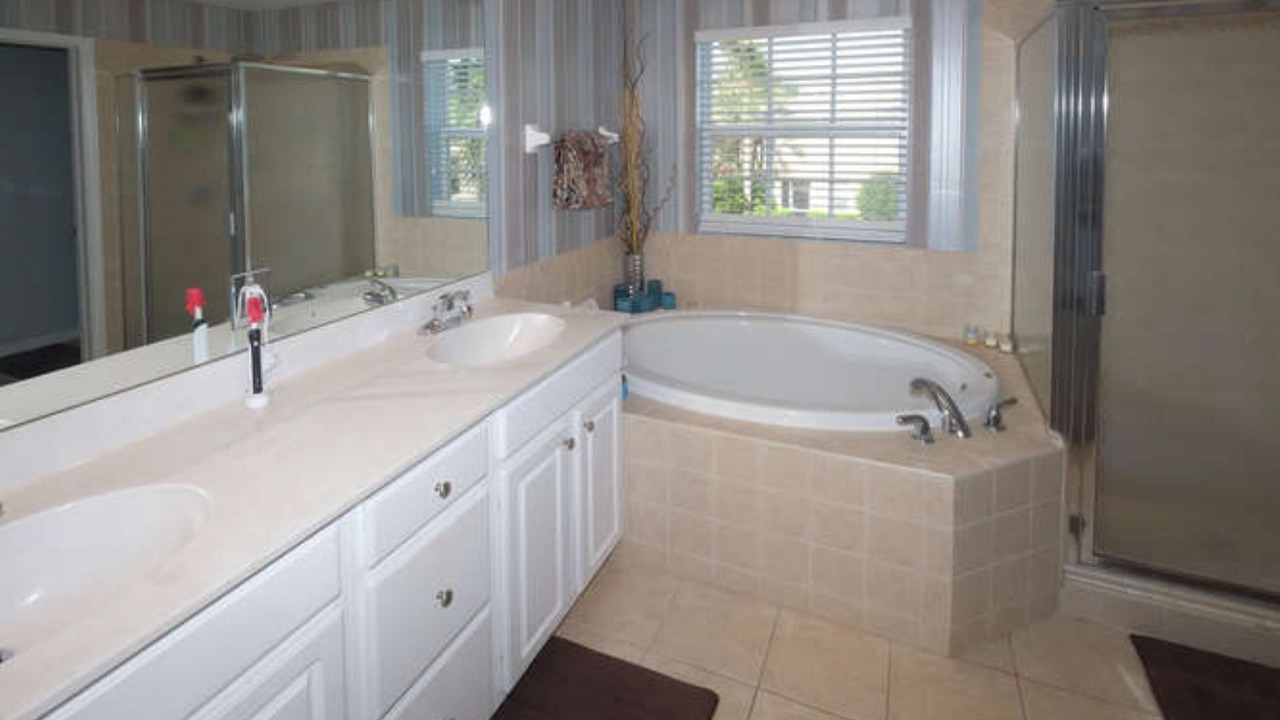 Photo of Bathroom in Estero