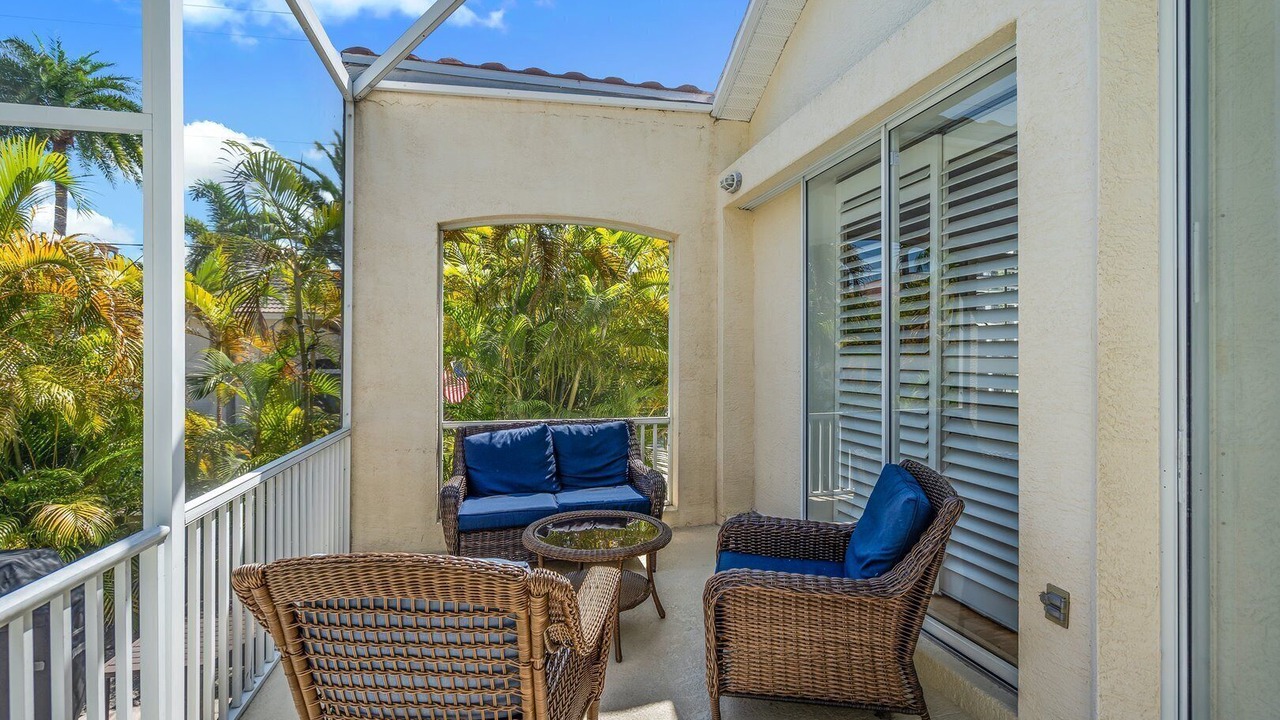 Photo of Patio Balcony in Bay Isle