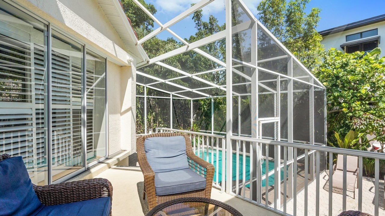 Photo of Patio Balcony in Bay Isle