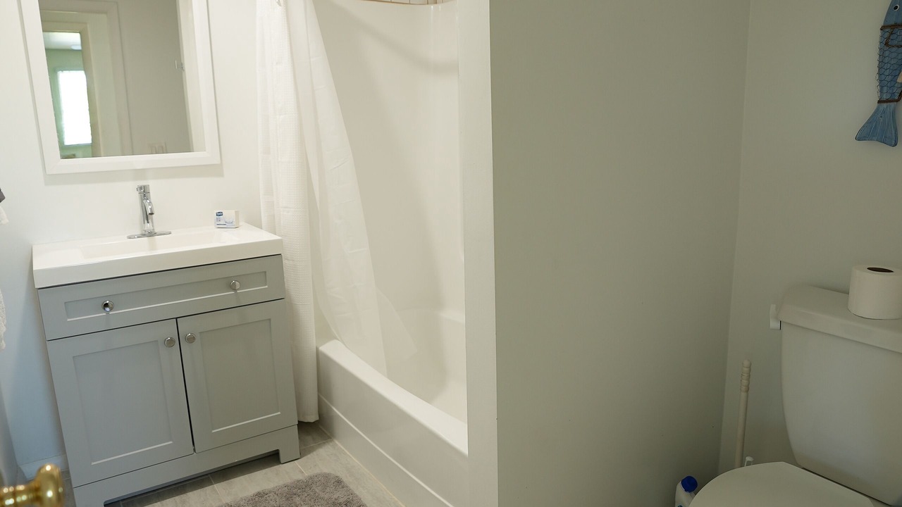Photo of Bathroom in Marathon