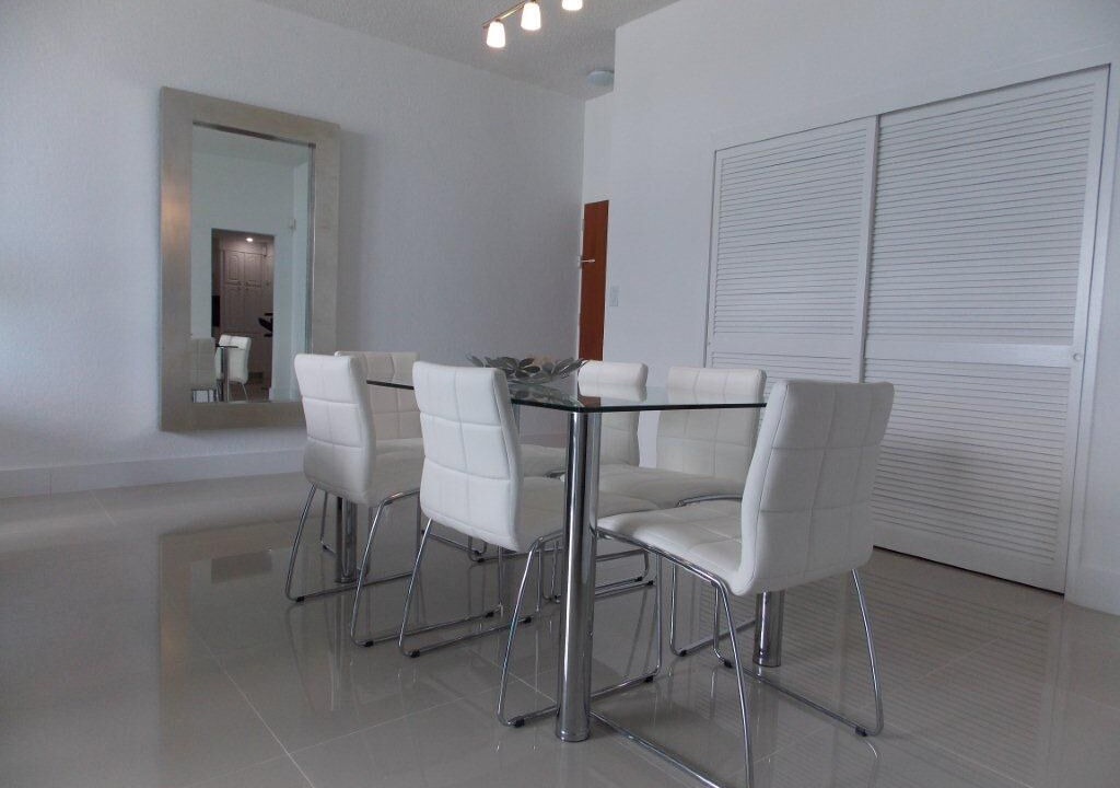 Photo of Bedroom in Hollywood South Central Beach