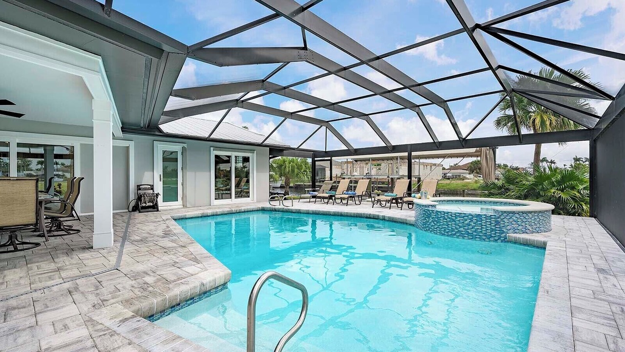 Photo of Outdoor in Pelican