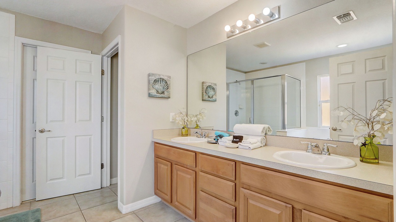Photo of Bathroom in Loughman