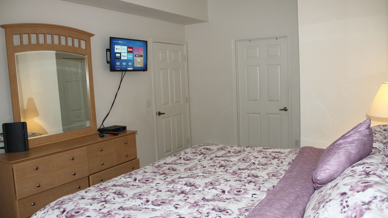 Photo of Bedroom in Venetian Bay Villages
