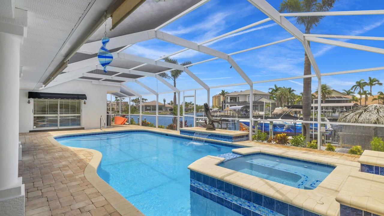 Photo of Outdoor in Pelican