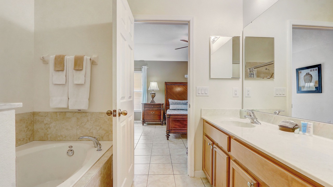 Photo of Bathroom in Watersong