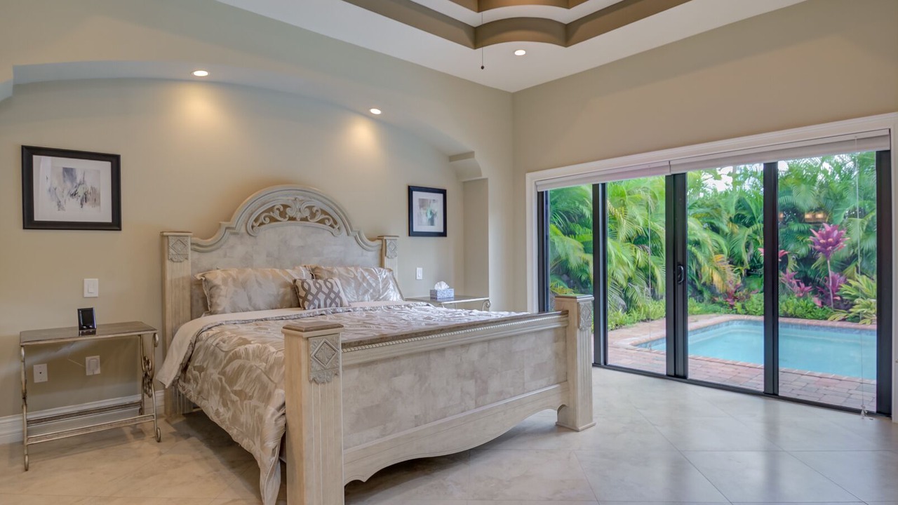 Photo of Bedroom in Naples Park