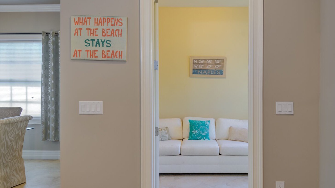 Photo of Livingroom in Naples Park