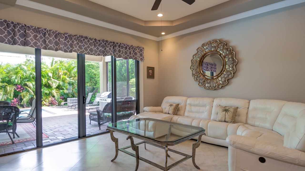 Photo of Livingroom in Naples Park