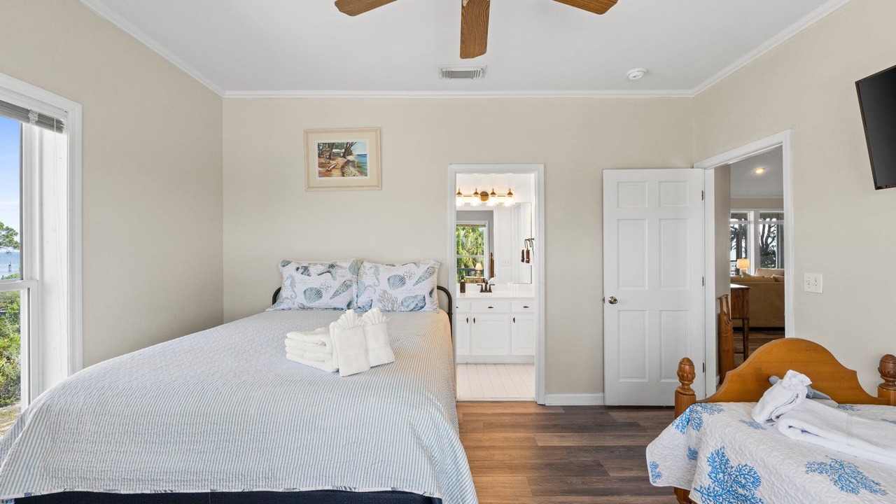 Photo of Bedroom in Cape San Blas