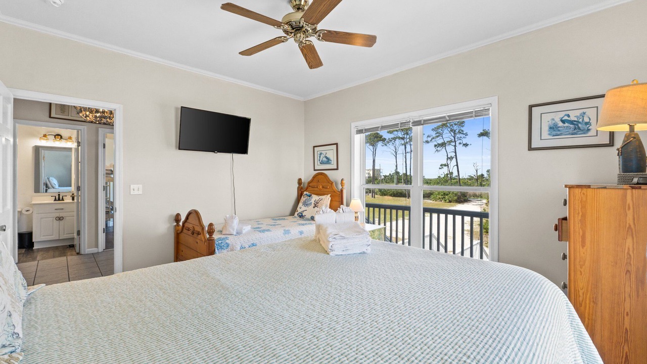 Photo of Bedroom in Cape San Blas