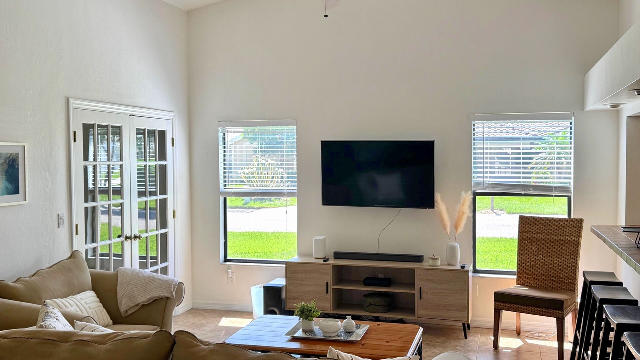 Photo of Livingroom in Bonita Springs