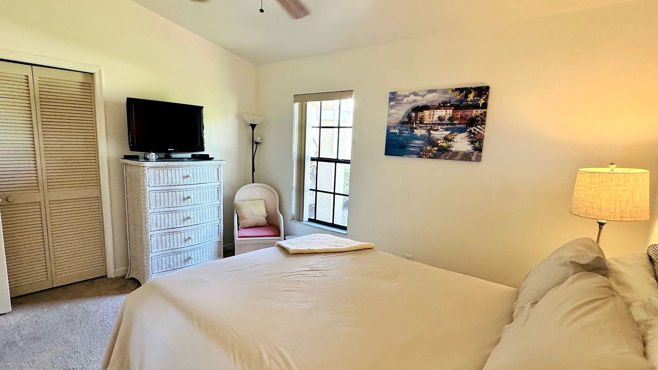 Photo of Bedroom in Bonita Springs