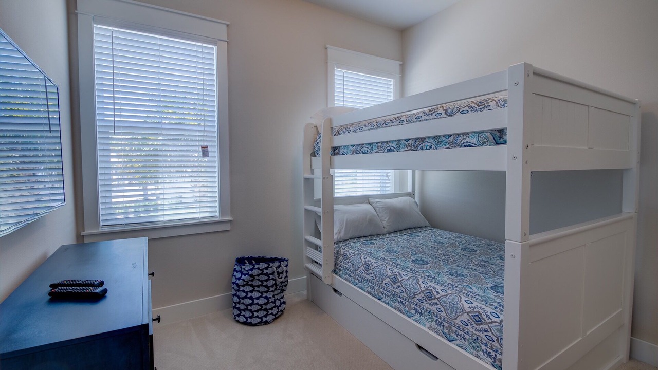 Photo of Bedroom in Santa Rosa Beach