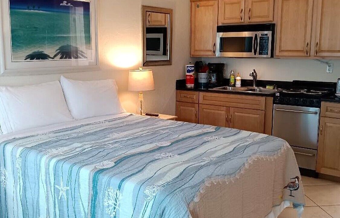 Photo of Bedroom in Pass-a-Grille Historic District