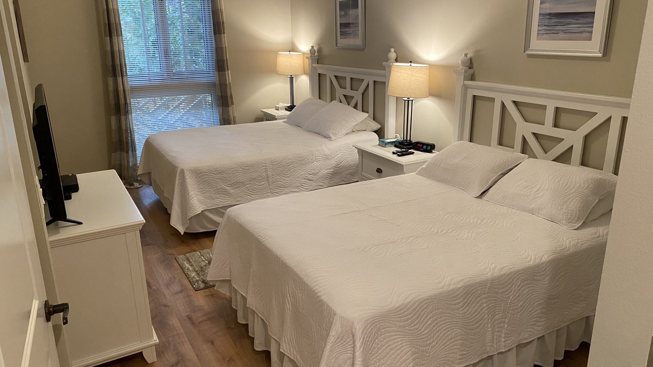 Photo of Bedroom in Baytowne Wharf