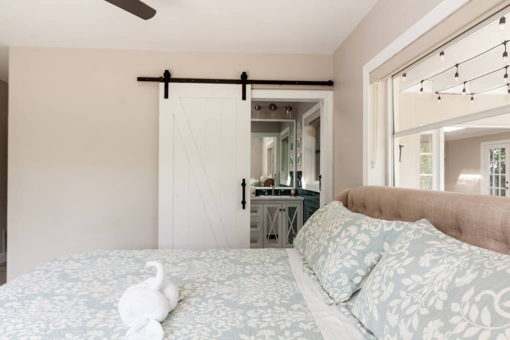 Photo of Bedroom in Sunrise Intracoastal