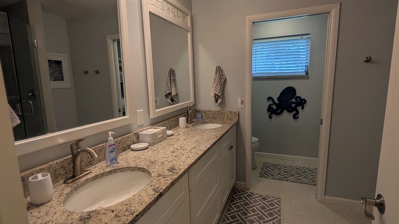 Photo of Bedroom in Laurel