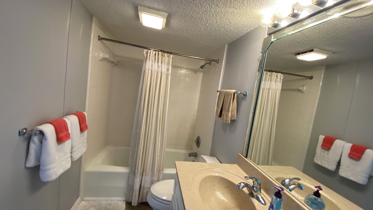 Photo of Bathroom in Amelia City