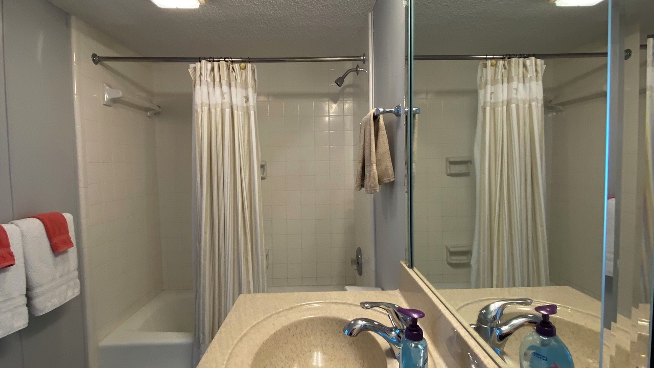 Photo of Bathroom in Amelia City