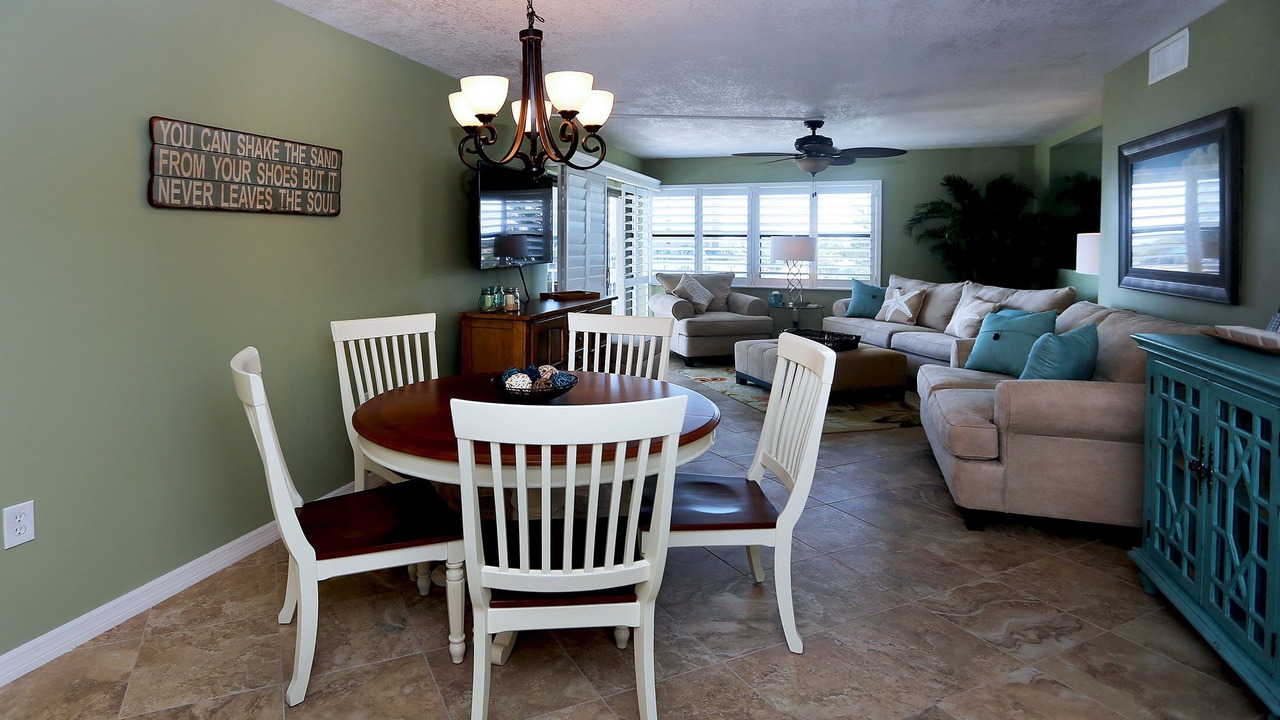 Photo of Livingroom in New Smyrna Beach