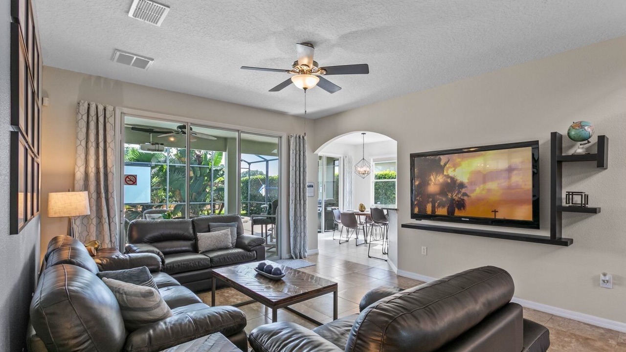 Photo of Livingroom in Haines City