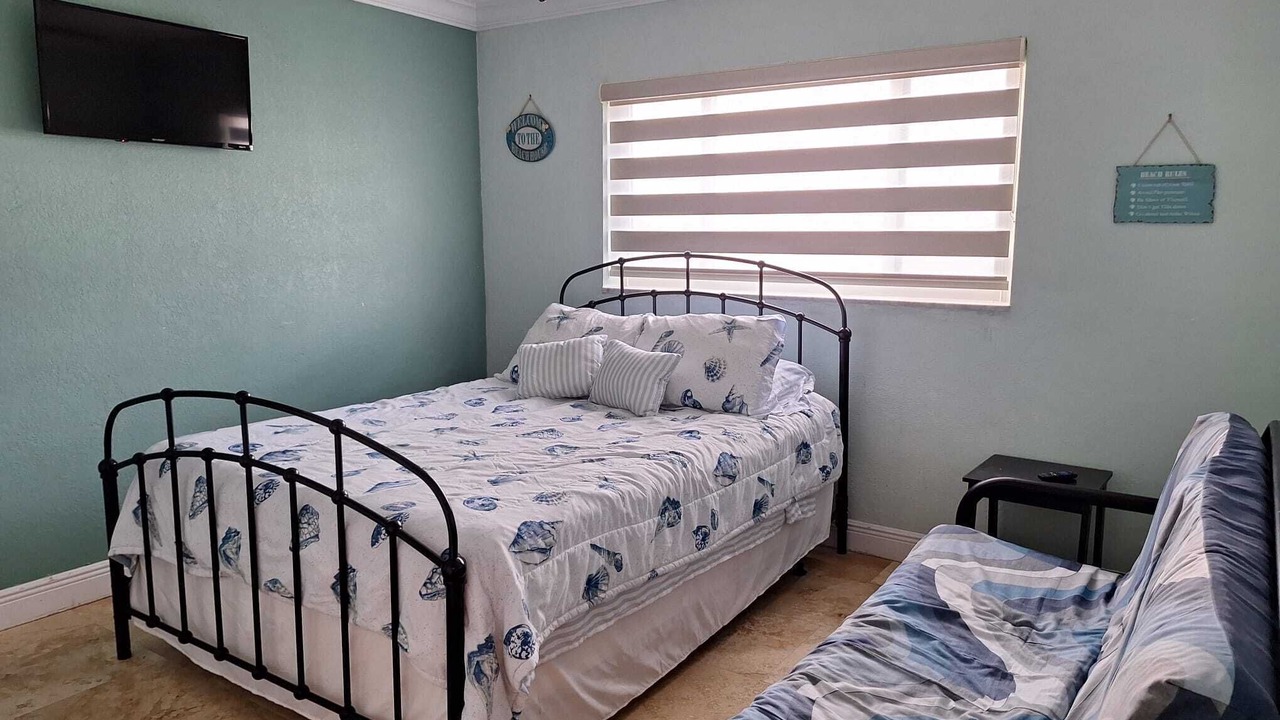 Photo of Bedroom in Hollywood