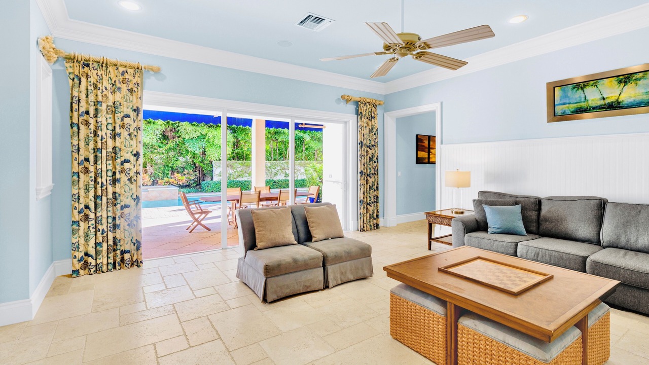 Photo of Livingroom in Jupiter
