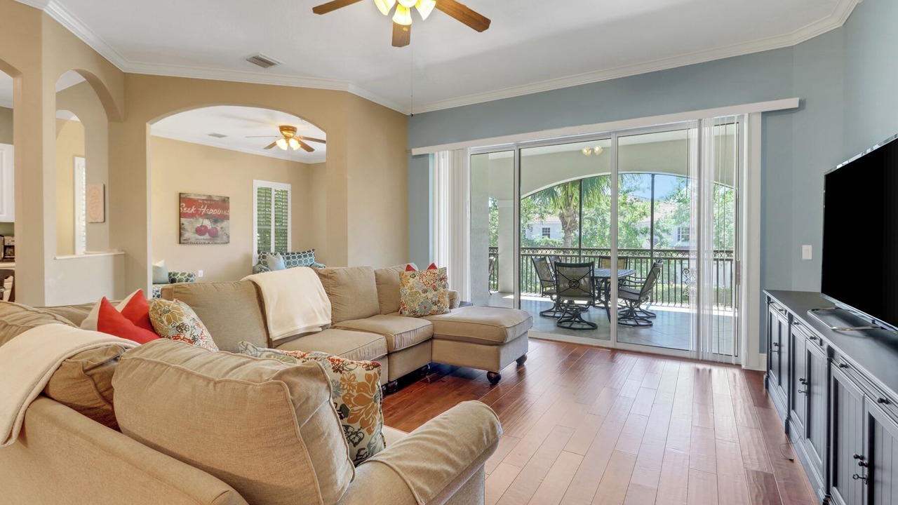 Photo of Livingroom in Naples