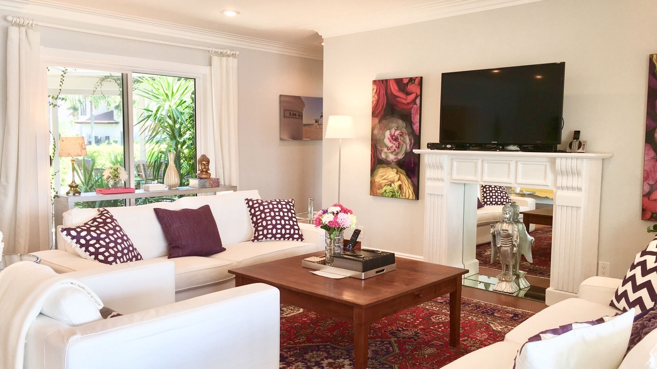 Photo of Livingroom in Idlewyld