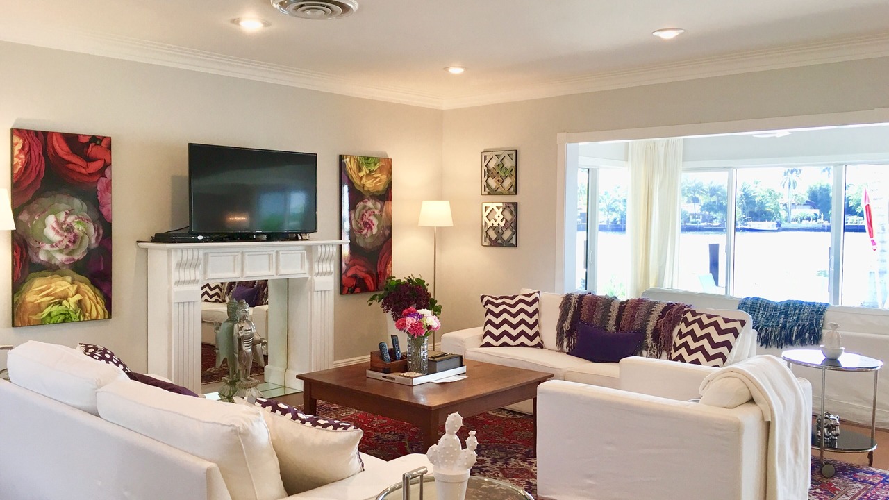 Photo of Livingroom in Idlewyld