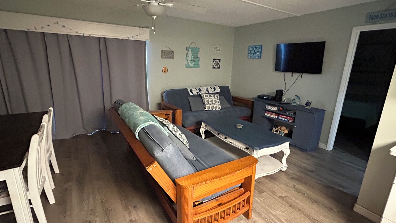 Photo of Livingroom in New Smyrna Beach