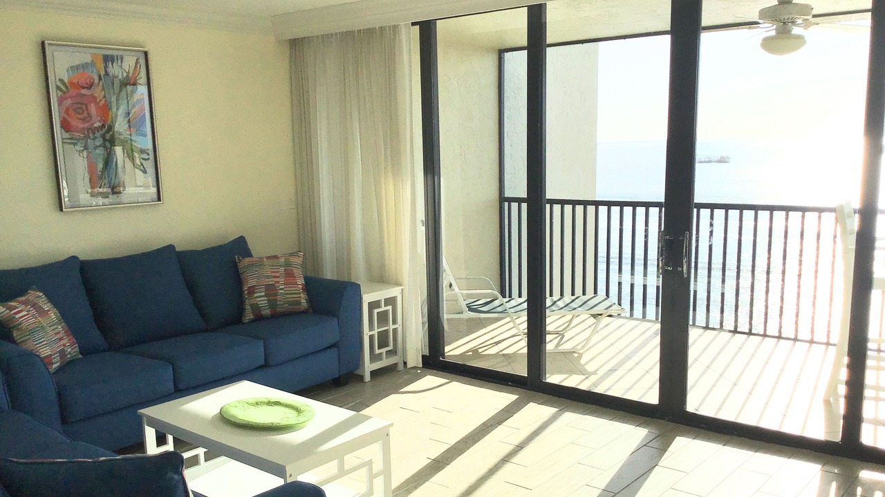 Photo of Livingroom in Punta Rassa