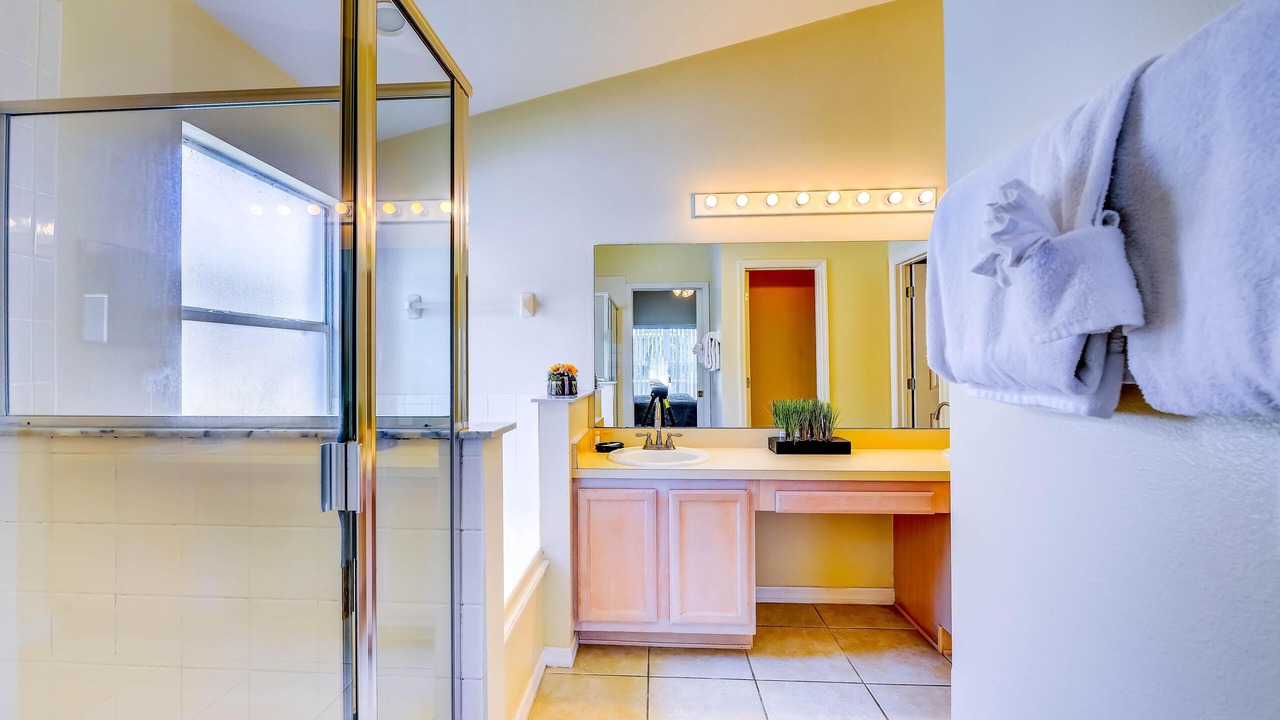 Photo of Bathroom in Eagle Pointe South